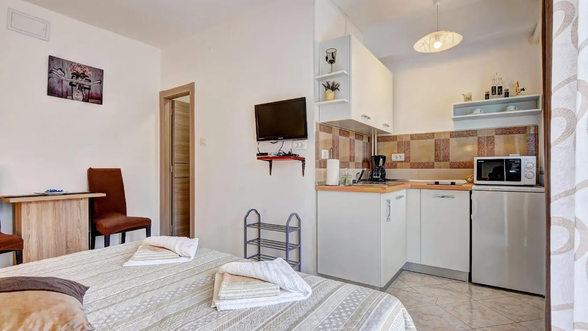 Lovely Apartments In Valbandon Fažana