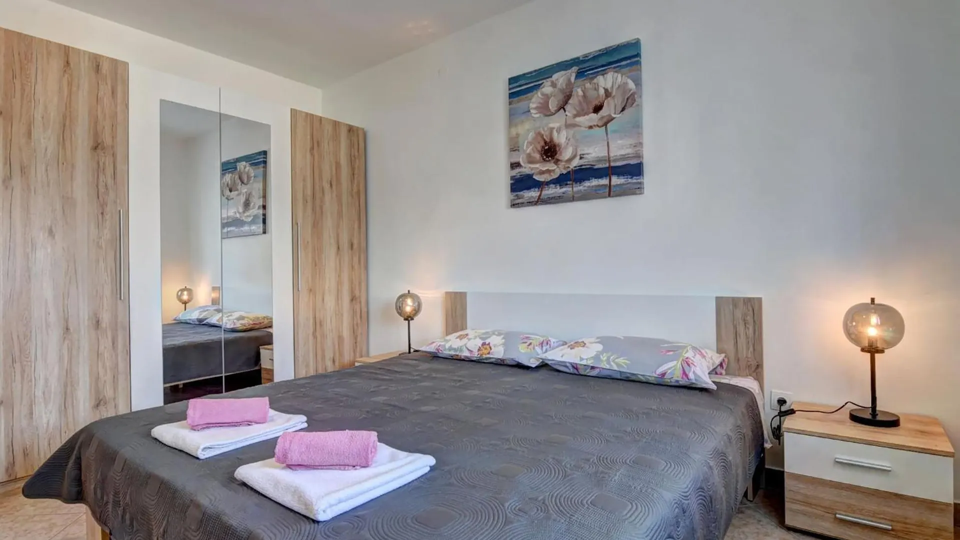 Lovely Apartments In Valbandon Fazana